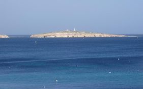 The Sea Across The Road - Flat 4